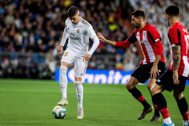 国王险胜公牛豪取7连胜 步行者终结骑士12连胜