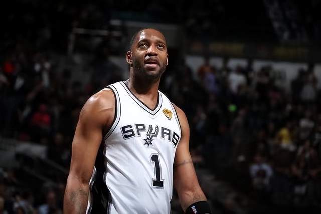 斯图尔特26+7美国女篮力克比利时 梅斯曼24分