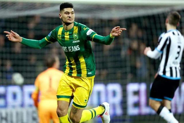 比肩梅西和C罗！葡体26岁前锋约克雷斯24年进62球